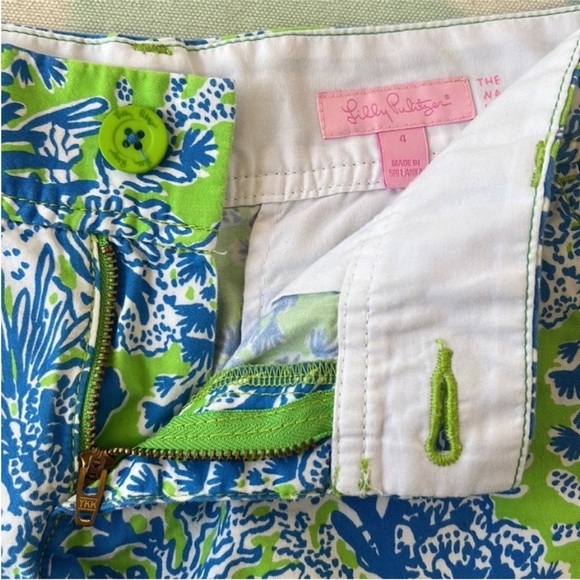 Lilly Pulitzer Limeade Biggest Fan Print
Walsh Shorts - Picture 6 of 11